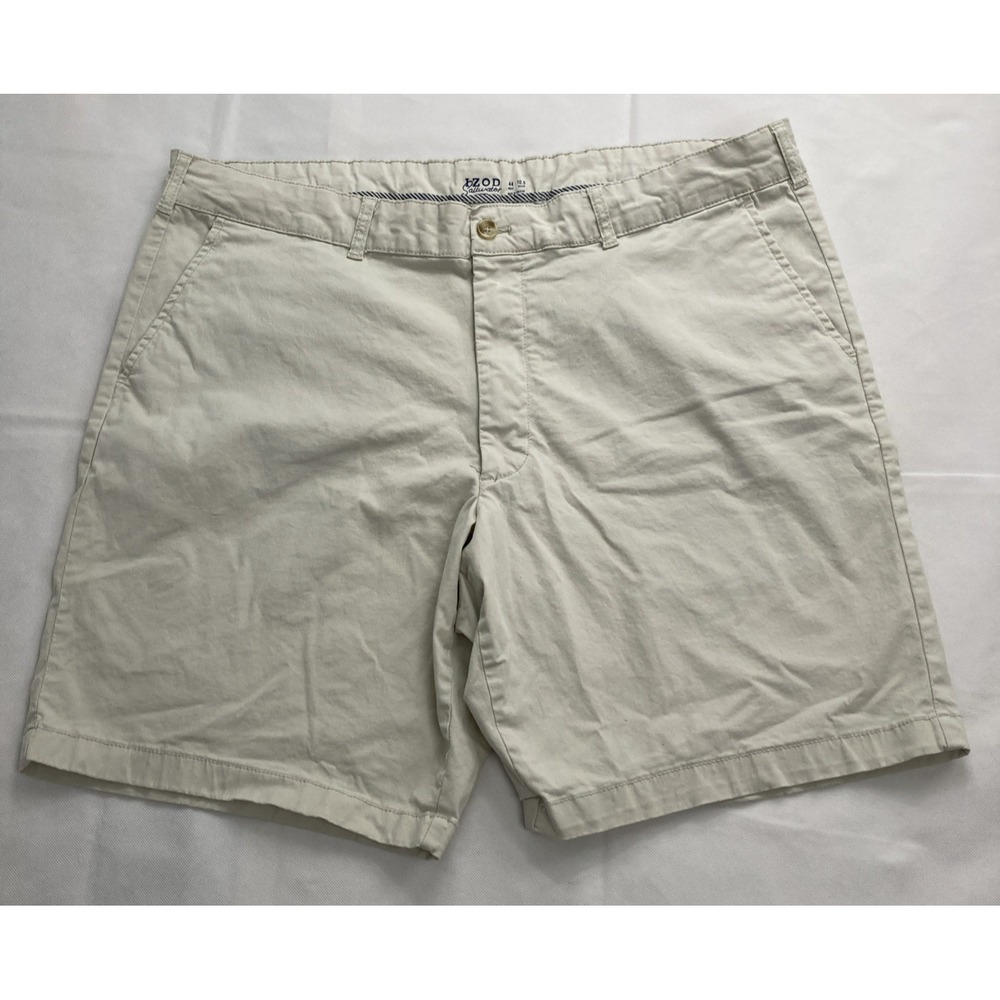 IZOD Saltwater Stretch Chino Shorts Men's 44 Khaki Flat Front 10.5" Inseam